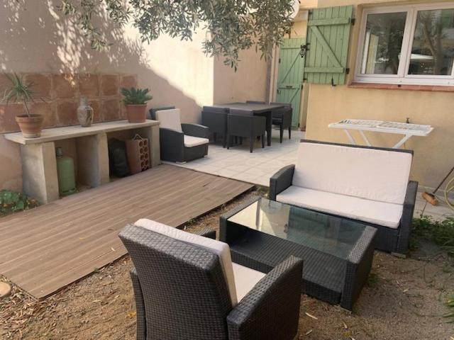 L'Olivier De Nonna Apartment Груисан Екстериор снимка